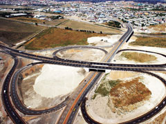 BÜYÜKŞEHİRDEN TRAFİĞİ RAHATLATAN AÇILIŞLAR...